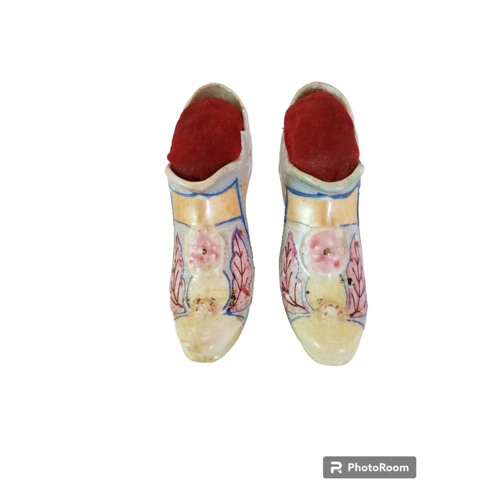 2 Vintage Antique High Heel Shoe Pin Cushion Hand Painted Pastels Flowers 1950s